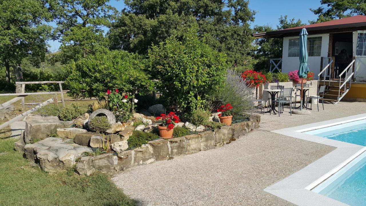 Agriturismo Countryhouse Le Giare Gubbio Eksteriør billede