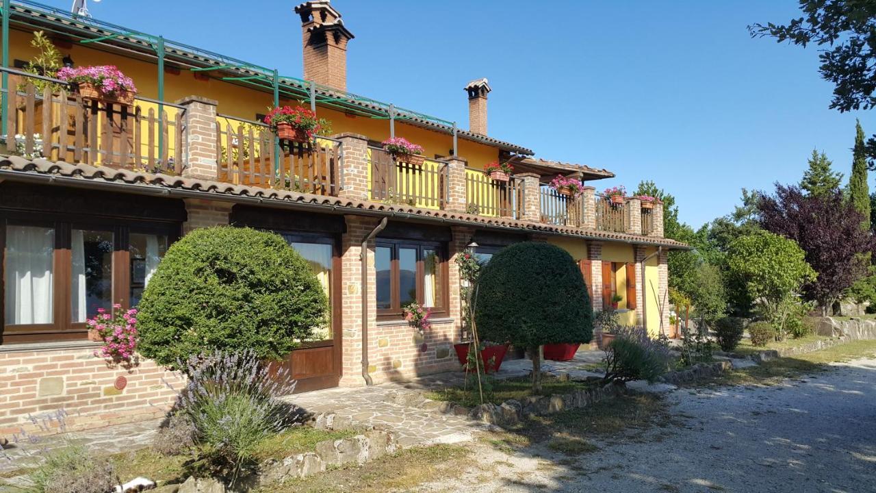 Agriturismo Countryhouse Le Giare Gubbio Eksteriør billede